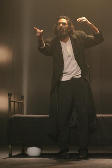 Imagem principal do artigo O Rei Imagin&aacute;rio ou a Aus&ecirc;ncia de Deus